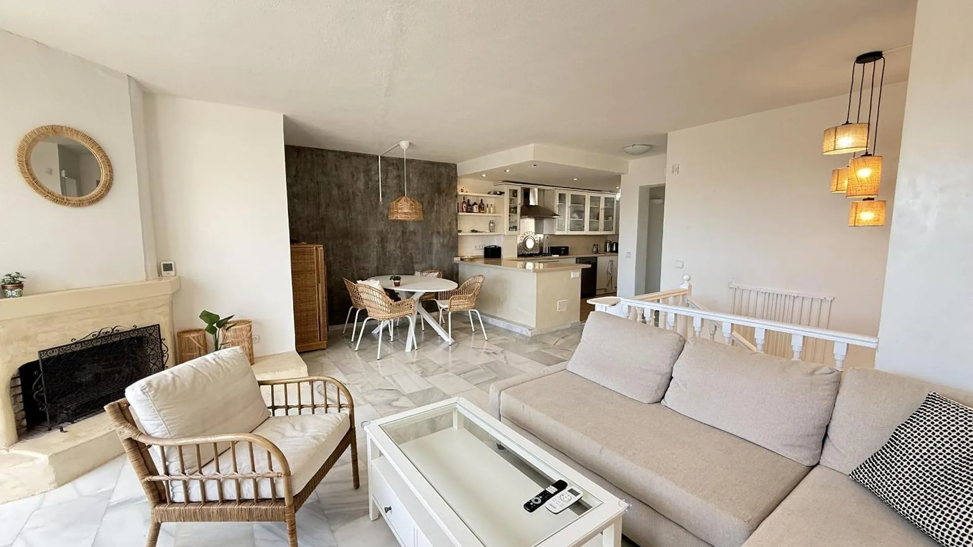 Cozy 3-Bedroom Townhouse In Calahonda MIJAS COSTA