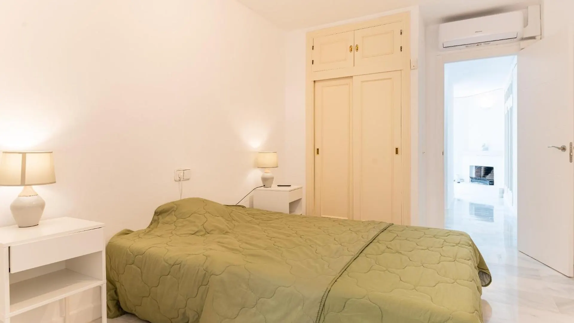 Cozy 3-Bedroom Townhouse In Calahonda MIJAS COSTA 0*,  Ισπανία