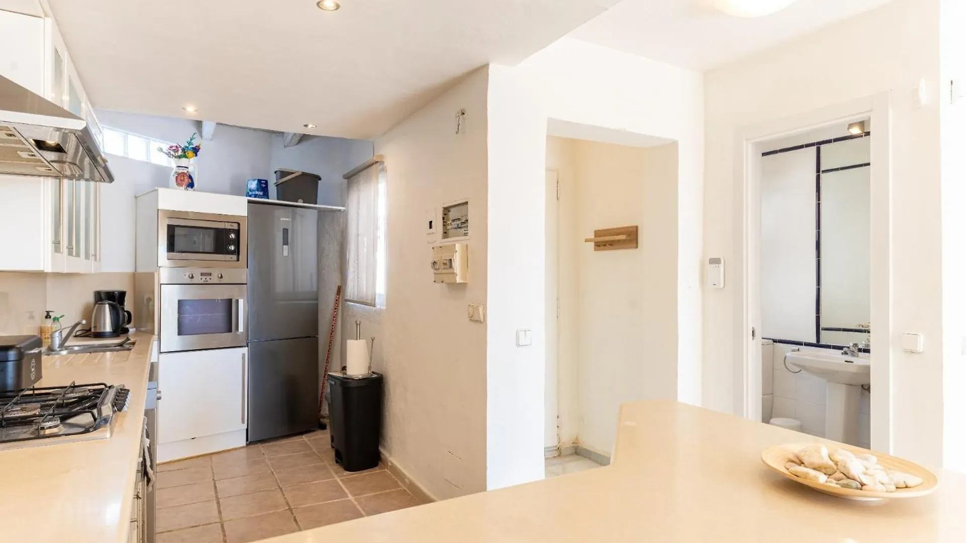 Cozy 3-Bedroom Townhouse In Calahonda MIJAS COSTA 0*,
