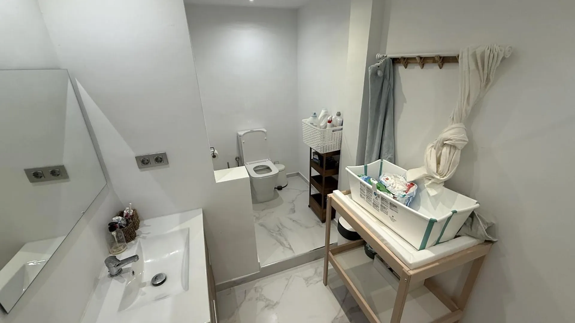 Cozy 3-Bedroom Townhouse In Calahonda MIJAS COSTA Chalet